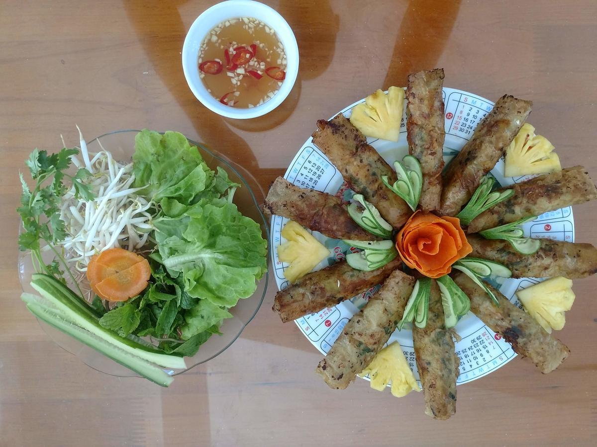 Tuyet'S Homestay Ниньбинь Экстерьер фото